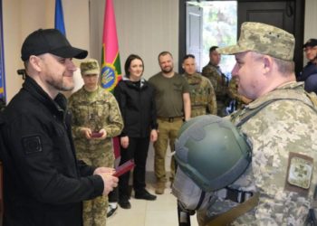 Під час робочого візиту на Донеччину та Харківщину Міністр МВС України Ігор Клименко відзначив кращих співробітників системи МВС