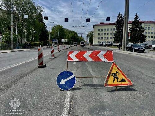 У Тернополі тривають дорожні роботи на масиві “Дружба”: що потрібно знати водіям?
