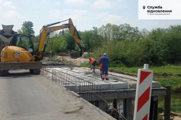 Ремонт мостів на Тернопільщині: водіям потрібно ретельніше обирати маршрут