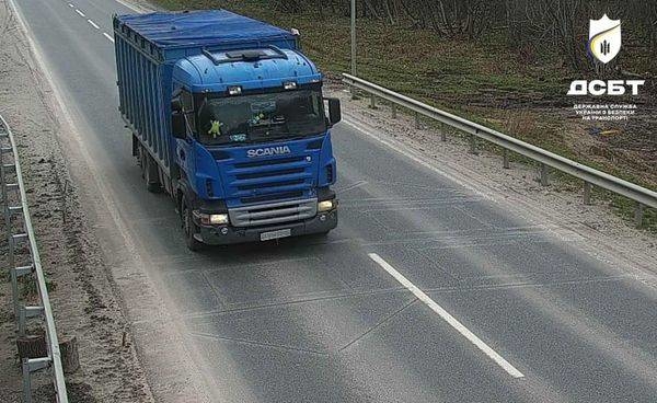 На Тернопільщині порушник ПДР хотів обійти WIM-систему, а в результаті заплатив штраф у розмірі 17 тисяч гривень