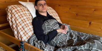 Тернопільський захисник “Азовсталі” передав майже 2 мільйони гривень на лікування вaжкопоpaненого офiцеpa