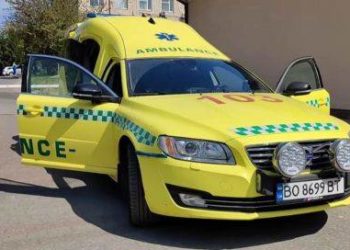 Одна з лікарень Тернопільщини отримала машину швидкої допомоги від норвезьких благодійників