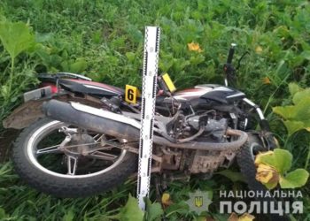 На Тернопільщині Мотоцикліст травмував 11-річного хлопчика: дитина потрапила до лікарні