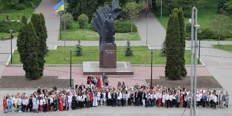 Зі святом, дорогі українці, з Днем вишиванки! – Михайло Головко