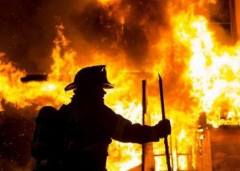 Вогонь знищив господарську будівлю: на Тернопільщині трапилася пожежа