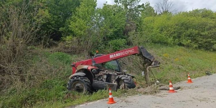Аварія на дорозі “Галич-Сатанів”: житель Тернопільщини з серйозними травмами потрапив до лікарні