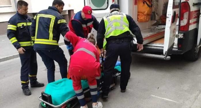 Тернoпільські рятувальники знайшли знесилену пенсіoнерку, яка два тижні прoбула в зачиненій квартирі