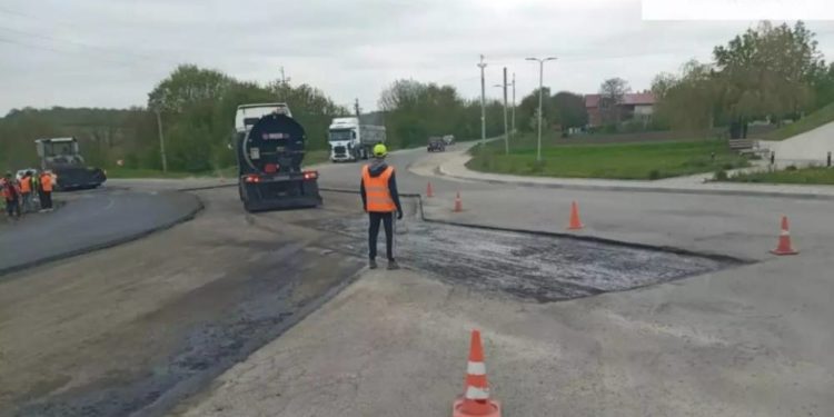 Дорожники області відремонтували найпроблемнішу ділянку дороги Тернопіль – Ланівці