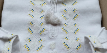 Син загиблого Героя з Тернопільщини отримав унікальний подарунок на День народження від вишивальниці з Гусятина