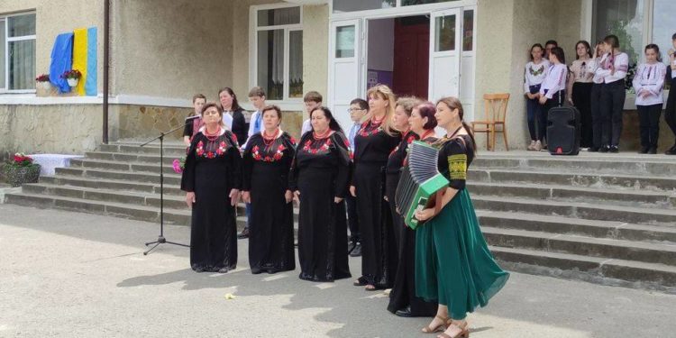 На Тeрнопільщині відкрили пам’ятну дошку Гeрою, якого забрала війна