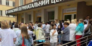 Влада Тернопільщини хоче звільнити декількасот лікарів