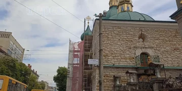 У Тернополі відновлюють історичний храм: реставраційні роботи у розпалі