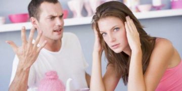 Суд Тернопільщини встановив провину чоловіка, який непристойно висловився про жінку