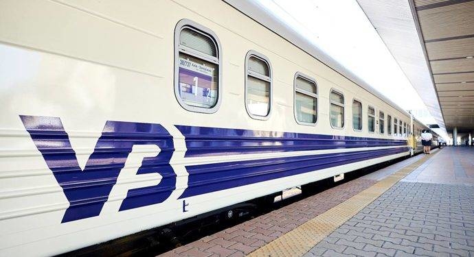 Укрзалізниця змінила графік руху трьох поїздів, які їдуть через Тернопіль