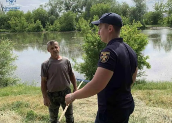 В одній з громад Тернопільщини проводять рейди на водоймах: рятувальники пояснюють правила поведінки біля водойм