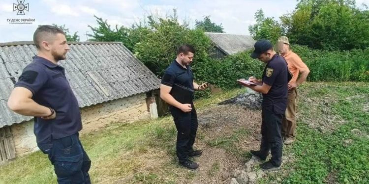 Людей штрафують на шалені суми: рятувальники та муніципальні інспектори борються з пожежами на Тернопільщині