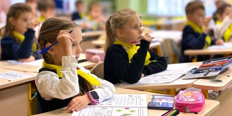 Навчальний рік для учнів Тернопільщини триватиме 10 місяців: таке рішення прийняв Уряд