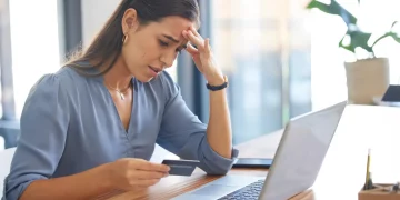 На Тернопільщині жінка віддала «багатому іноземцю» 2 тисячі доларів