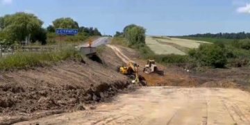 На Тернопільщині перекрили міжнародну трасу через ремонт мосту