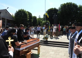 Тіло Героя Володимира Дробоцького зустріли на Тернопільщині