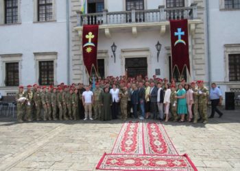 Дипломи урочисто вручили випускникам Тернопільського військового коледжу