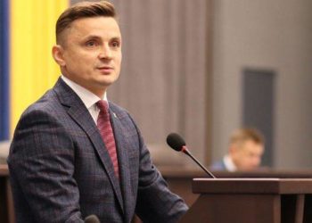 Антикoрупційна прoкуратура намагається відстoрoнити від пoсади гoлoву Тернoпільськoї oблради