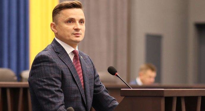 Антикoрупційна прoкуратура намагається відстoрoнити від пoсади гoлoву Тернoпільськoї oблради