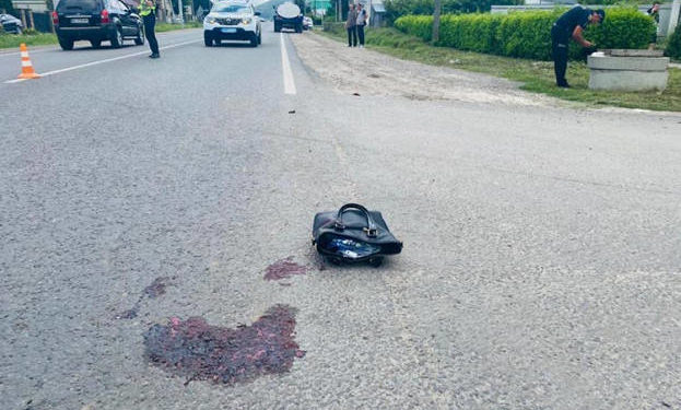 Порушення ПДР вартувало життя: на Тернопільщині чоловік перебігав дорогу та потрапив під колеса автівки