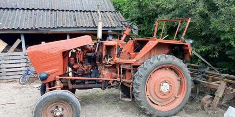 В громаді на Тернопільщині трапилося ДТП за участі трактора