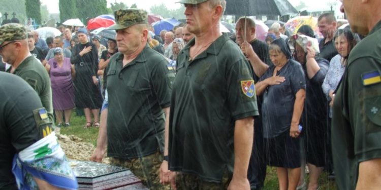 “Відданий патріот та щирий друг”, – на Тернопільщині попрощалися з військовим Олегом Ярмолюком