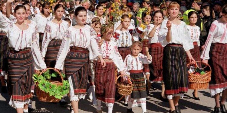 На Тернопільщині, до закінчення війни, перенесли один із наймасштабніших етнофестивалів