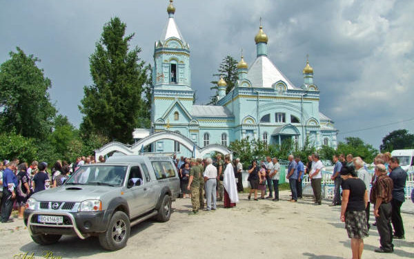 “Відданий патріот та щирий друг”, – на Тернопільщині попрощалися з військовим Олегом Ярмолюком