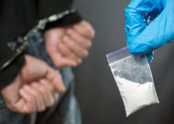 Тернопільська поліція затримала автомобіліста у стані наркотичного сп’яніння з підозрілою речовиною