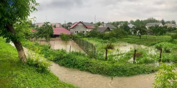 Рятувальники Тернопільщини борються з наслідками негоди (фото)