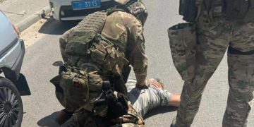 Тернопільська поліція та СБУ розкрили канали збуту зброї: затримані організатор та його спільник