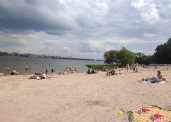 Ціни, послуги та розваги на Дальньому пляжі Тернополя