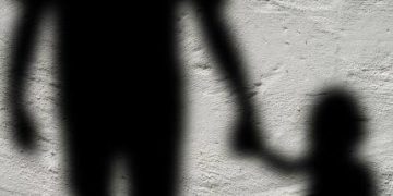 На Тернoпільщині чoлoвік п’ять рoків рoзбещував малoлітню дoньку