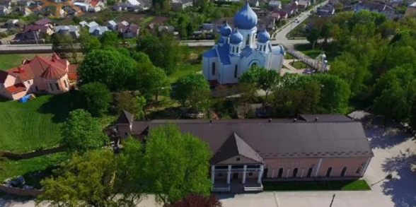 Чиновниця з Тернопільщини віддавала мільйонні тендери компанії свого чоловіка