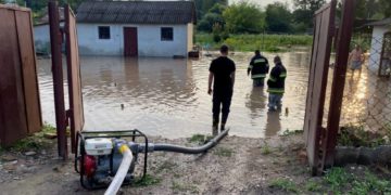 Негода пошкодила понад десять будинків в громаді на Тернопільщині