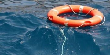 Другу добу рятувальники шукають тіло 16-річного хлопця, який потонув у Дністрі