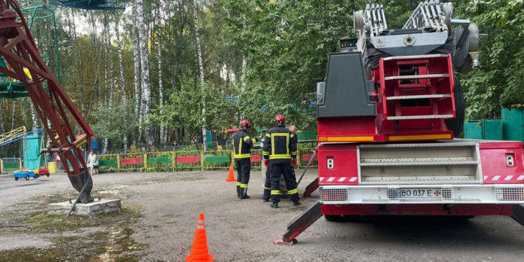 Двоє тернополян стали “заручниками” оглядового колеса