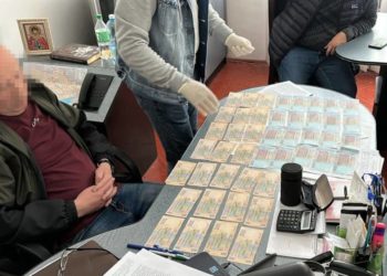 На Тернопільщині судитимуть директора коледжу, якого спіймали на хабарі