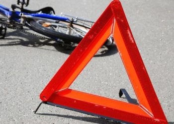 Поліція Тернополя розшукує водія, який травмував велосипедиста та поїхав з місця ДТП