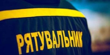 Рятувальники спасли іноземця, який ледь не потонув у тернопільському ставі
