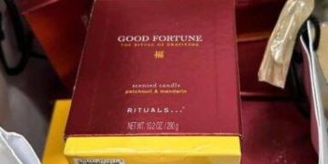 Житель Тернопільщини хотів незаконно перевезти через кордон пів тисячі одиниць дорогої косметики