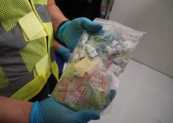 На пошту Тернополя прийшла посилка в якій було пів тисячі доз наркотиків