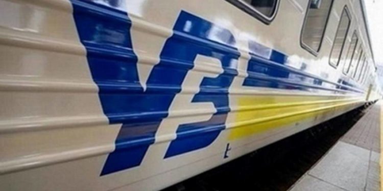 Укрзалізниця запустить додаткові рейси поїздів, які курсуватимуть через Тернопіль