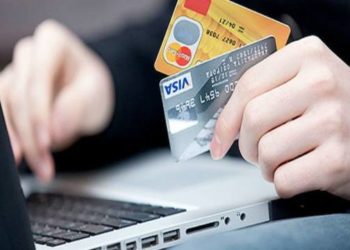 Юний тернополянин оформляв кредити на своїх знайомих та крав їхні гроші