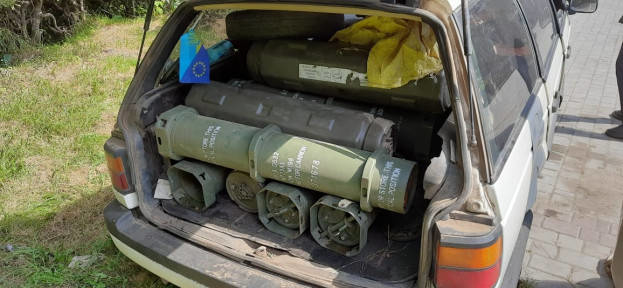 50-річний чоловік з Тернопільщини незаконно перевозив 60 набoїв та гpанату