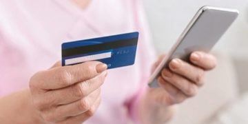 Пенсіонерка з Тернопільщини хотіла оформити допомогу від ООН і втратила всі заощадження